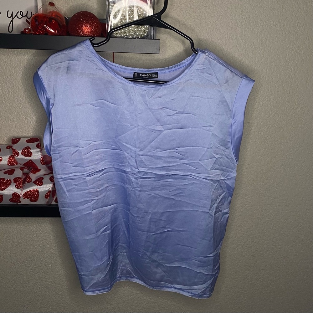 Mango basics European t-shirt satin size XS